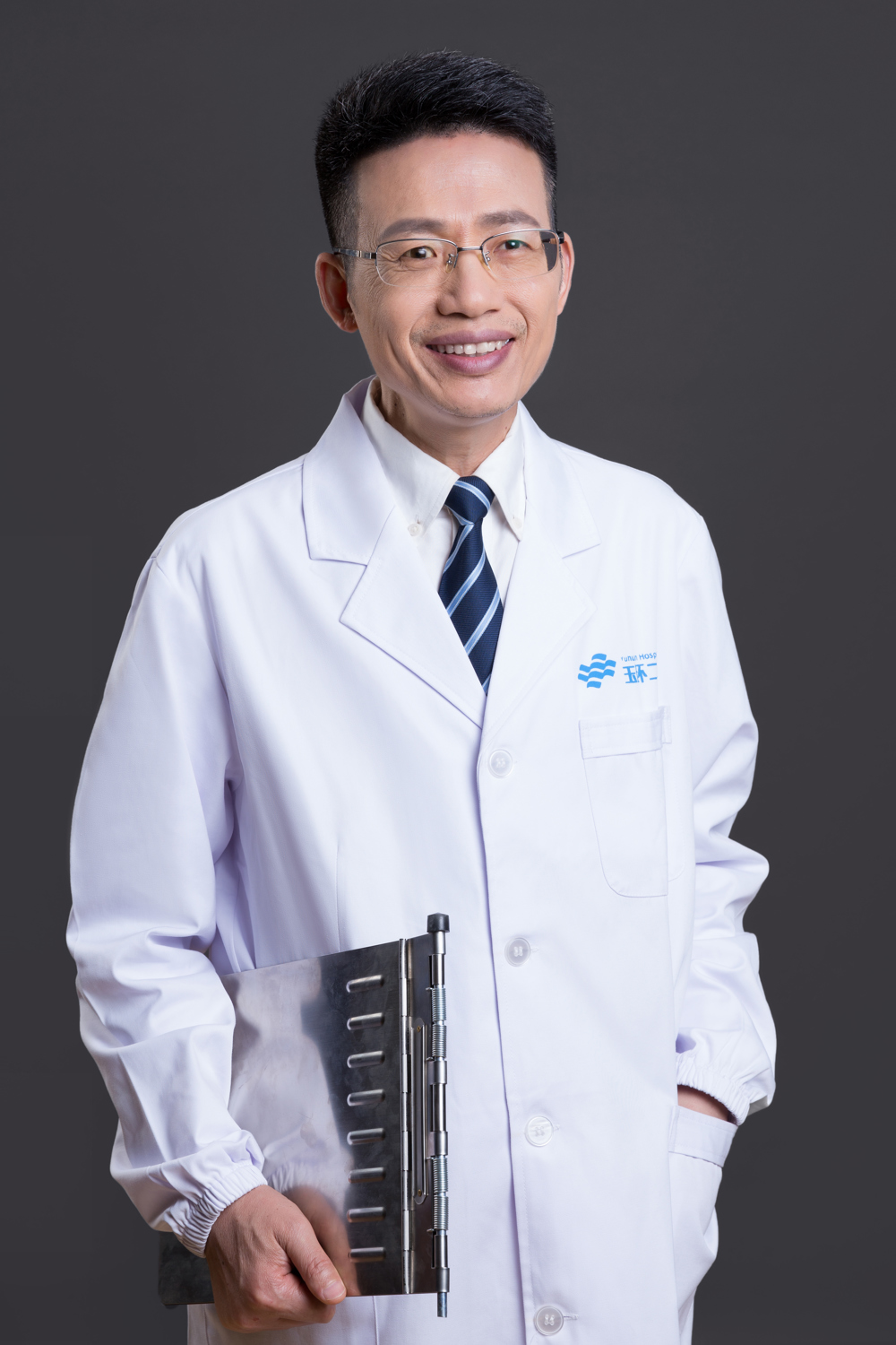 副主任医师 金云峰